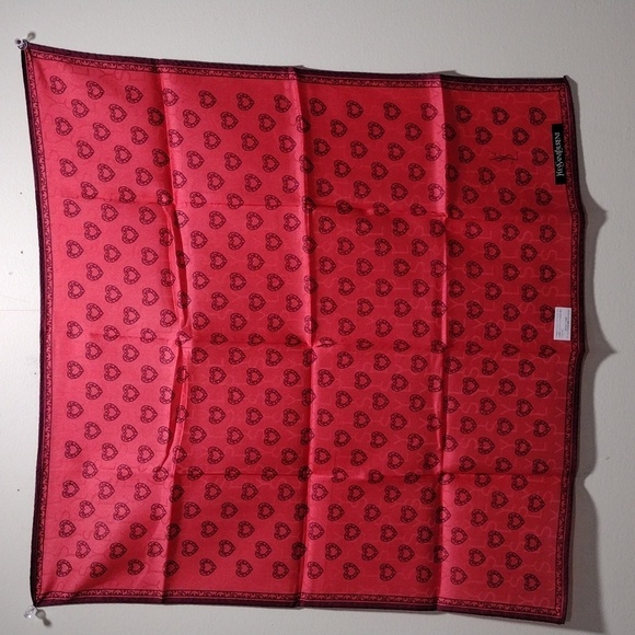 Yves Saint Laurent YSL Heart Pattern Red Square Pocket Scarf 19.5X19.5-in - NWT - Picture 7 of 10